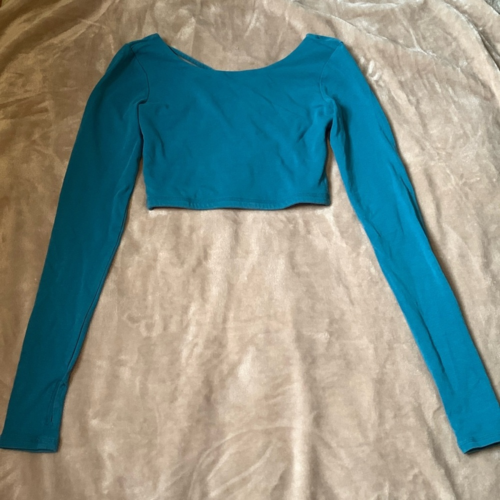 Long sleeve, cropped, turquoise shirt from Forever 21
